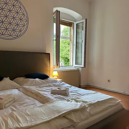 Apartman In *